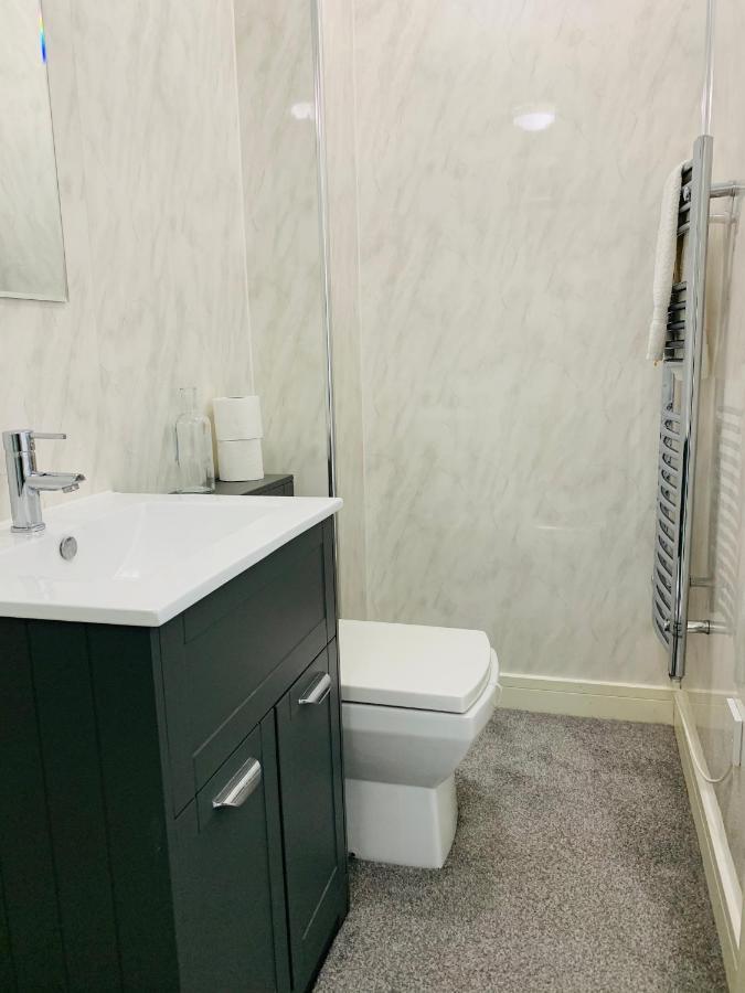 Elthorne Luxury Apartments - Аксбридж Экстерьер фото